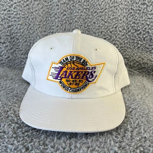 Vintage Los Angeles Lakers Hat White Snapback Patch 80s World Champions Patch - Picture 1 of 10